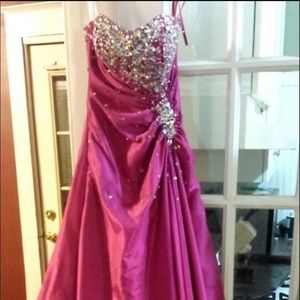 Pink beaded&sequined prom dress